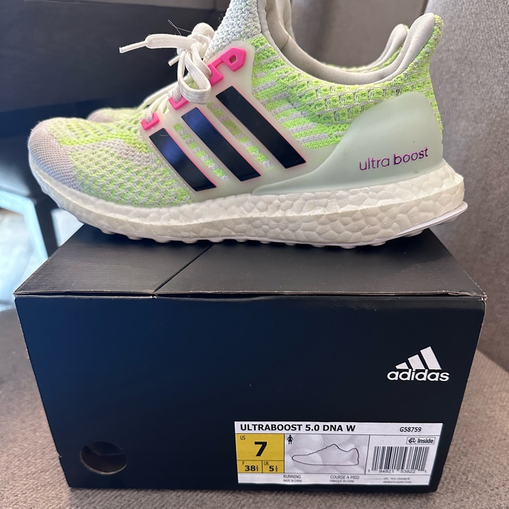 Adidas ultraboost 5.0 DNA size 7